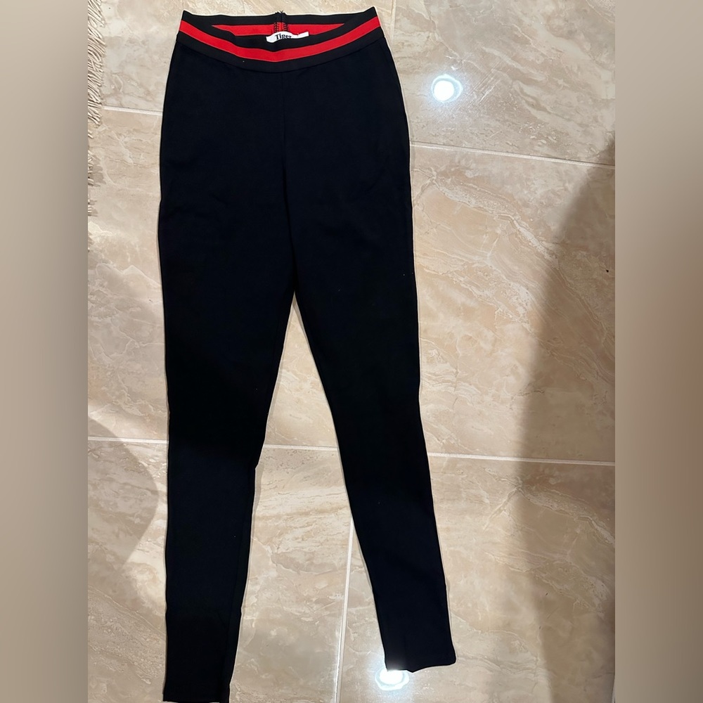 Tiger Mist Black Leggings